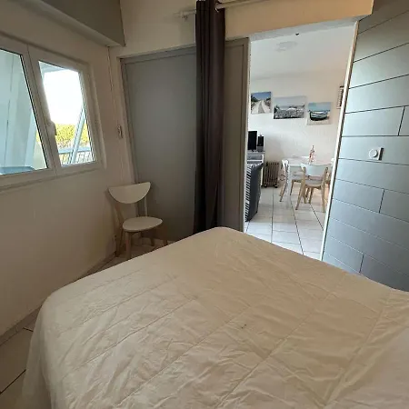 Apartment Familial Avec Piscine Et Parking A Port Camargue - Fr-1-250-234