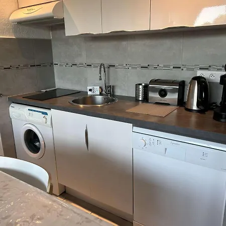 Familial Avec Piscine Et Parking A Port Camargue - Fr-1-250-234 Apartment