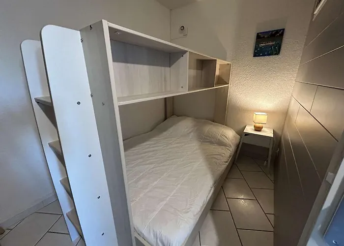 Familial Avec Piscine Et Parking A Port Camargue - Fr-1-250-234 *