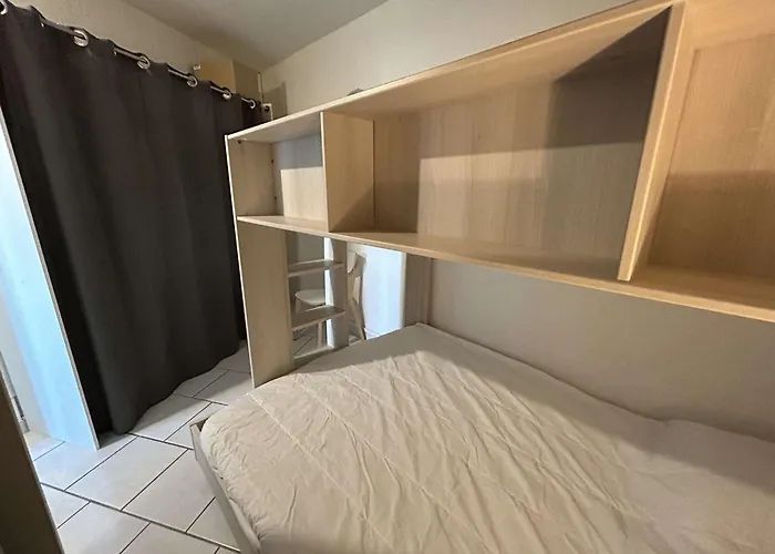 Familial Avec Piscine Et Parking A Port Camargue - Fr-1-250-234 Apartment